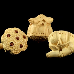 21x20MM Natural Yellow Boxwood Sandalwood Grade AAA Handcrafted Engraved Beads Bamboo with Lotus Seedpod Carved Beads 2 Beads (50810-250)