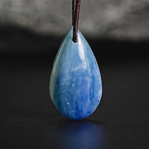 Unique Natural Kyanite Pendant Grade AAA 18X10X5MM Blue Pendant Teardrop Pendant Gemstone Pendant Only One(900227)