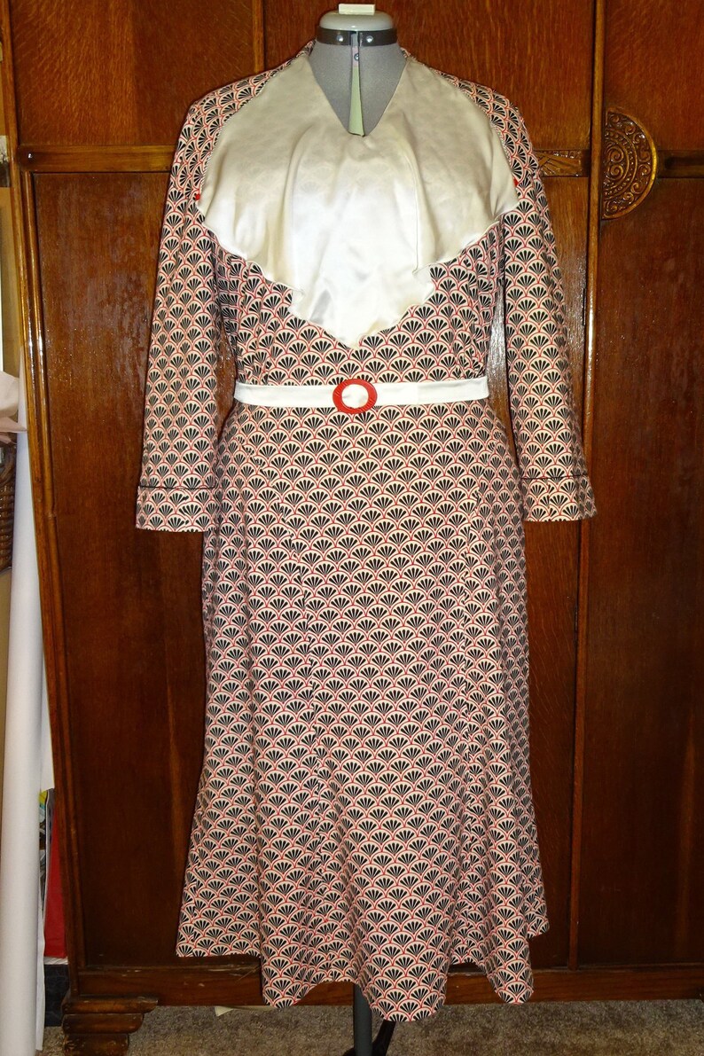 1930s Style Jabot Collar Dress With Balloon Sleeves and Slim Etsy