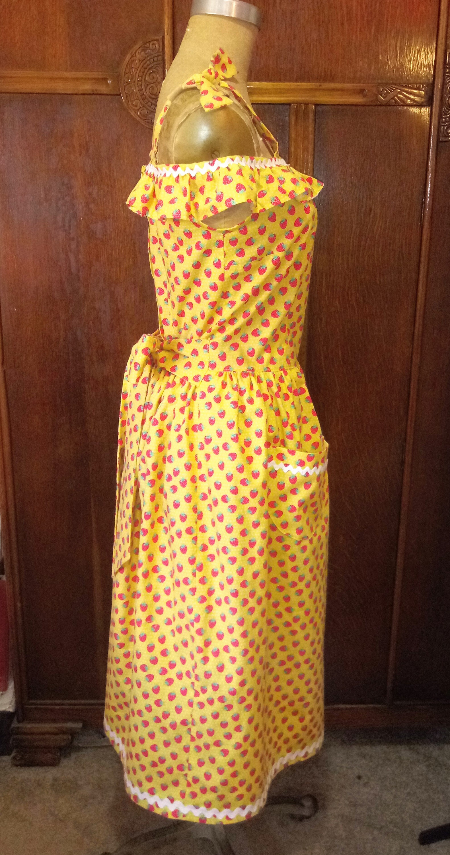 1940s Style WWII Era Off the Shoulder Full Gathered Skirt | Etsy