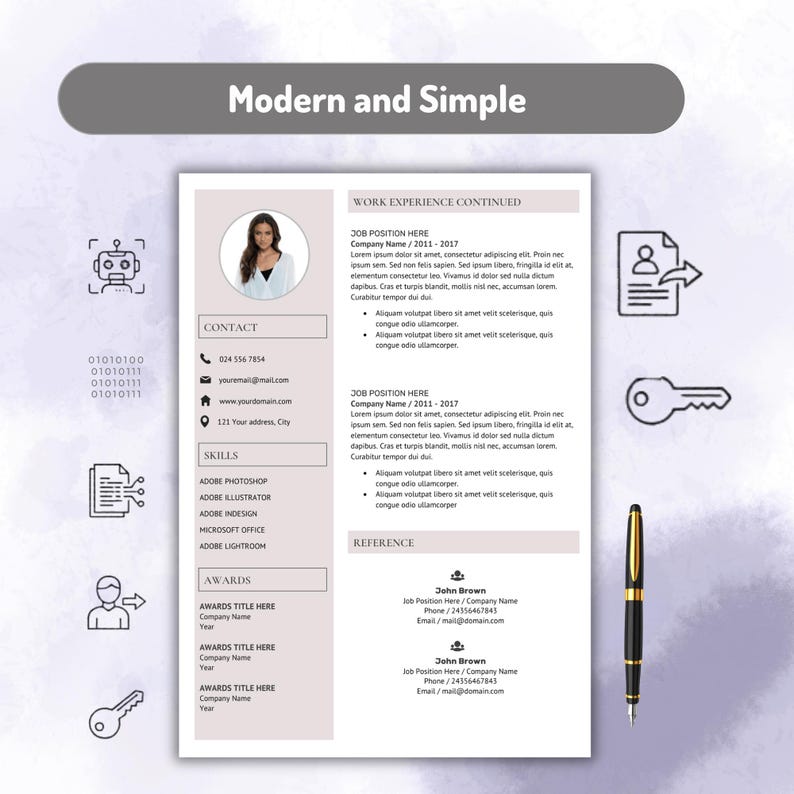 Pu&ograve; includere: Un modello di curriculum intitolato Modern and Simple con un segnaposto circolare per la foto, dettagli di contatto, competenze, premi e sezioni per l'esperienza lavorativa. Il layout include icone di robot, codice binario, documento, persona e chiave, con una penna nera.