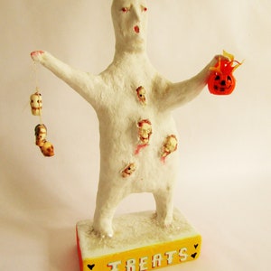 Nostalgic Folk Art, Carol Roll, paper mache Halloween ghost image 9