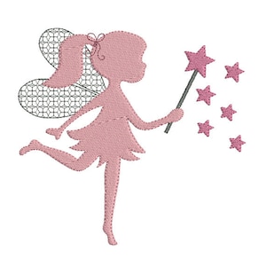 Peut inclure: Une fée rose avec une aile à motif blanc et gris, tenant une baguette grise avec une étoile rose au sommet. La fée est entourée d'étoiles roses.