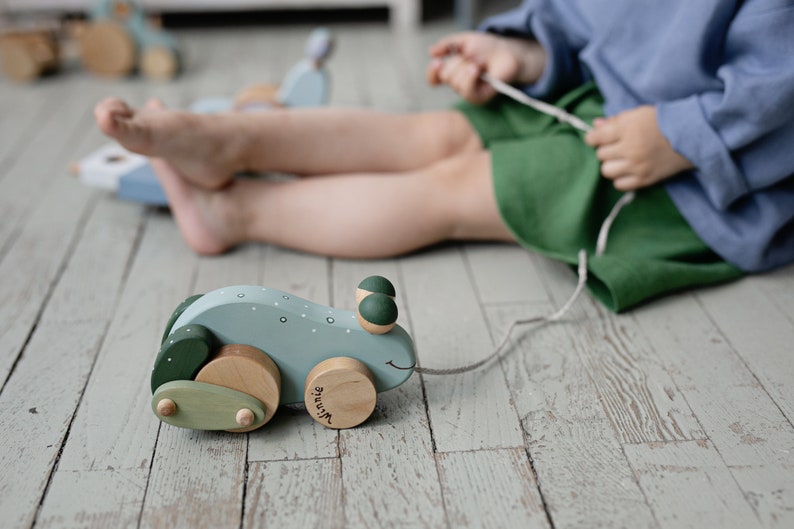 Eco-friendly Wooden Pull Toy Frog, Handmade & Hand Painted for Play and Discovery image 6