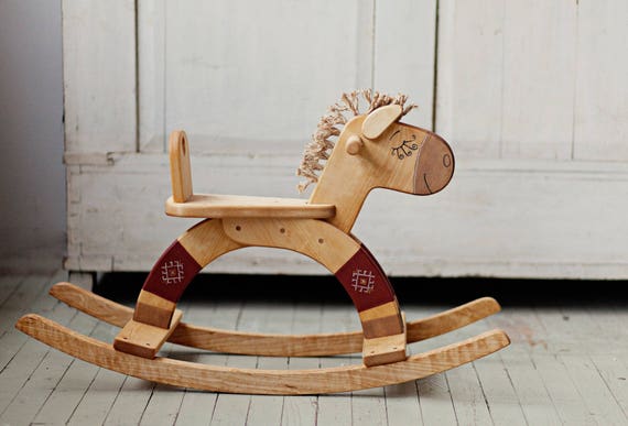 Cheval à bascule en bois personnalisée pour enfant, cadeaux original