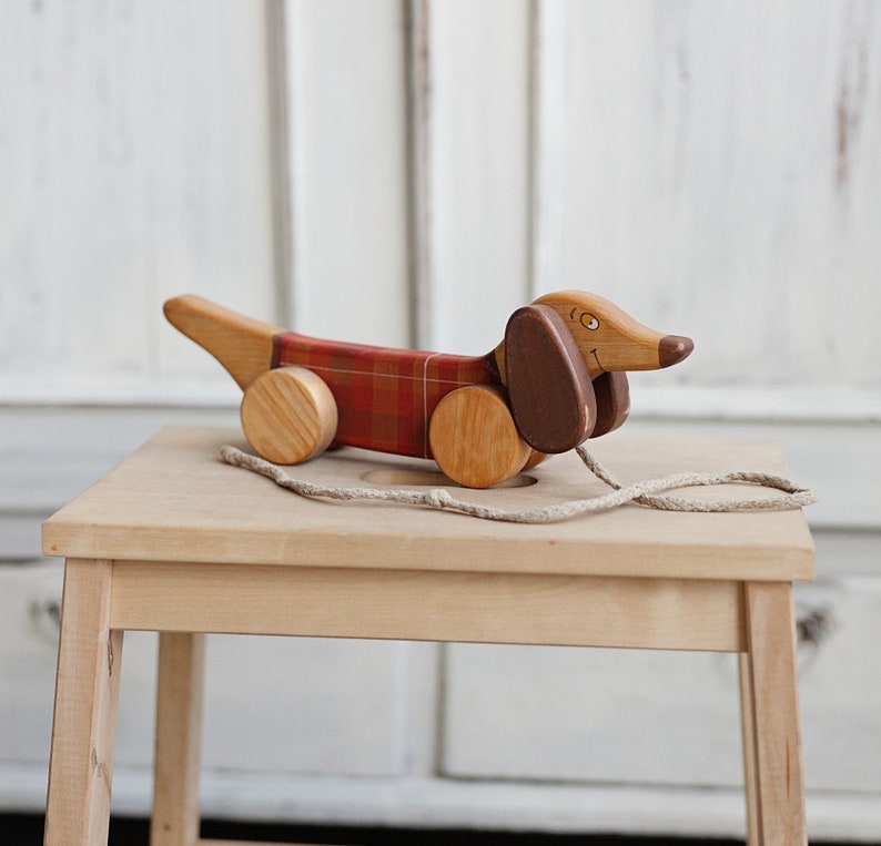 Wooden Dog Pull Toy, 1st birthday gift, Dachshund Toy image 4