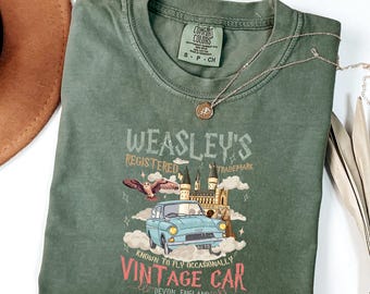 Camiseta de coche volador de mago Comfort Colors®, camiseta vintage de coches voladores de los Weasley, camiseta de mago estudioso, camiseta universal, camiseta de aventura mágica
