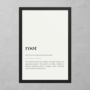Op de afbeelding: Zwart omlijste print met het woord "root" in een vetgedrukte lettertype. Daaronder een definitie en een gedetailleerde uitleg. De print bevat de tekst "ETYMO ESSENTIALS" in de rechterbovenhoek. Een moderne wanddecoratie.