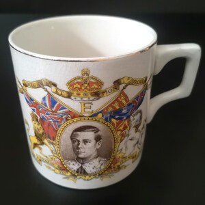 Kubek koronacyjny króla Edwarda VIII z 1937 r. | Pamiątkowy puchar królewski z okazji abdykacji | Kolekcjonerski przedmiot brytyjskiej rodziny królewskiej