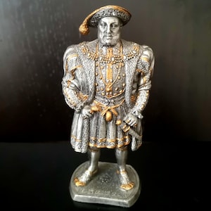 Veronese Henry VIII Figurine Tudor King Statue English Royal Decor Renaissance Collectible British Heritage Gift