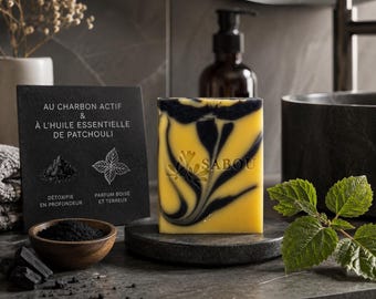 Nuit Claire – jabón de proceso en frío con pachulí y carbón activado – jabón vegetal artesanal – jabón con aroma a madera – SABOU
