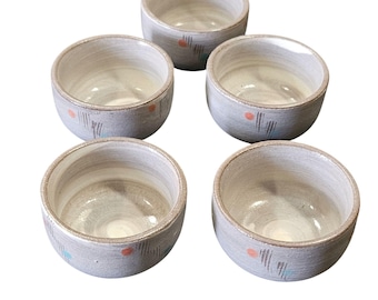 ヴィンテージ 5 手作り抹茶茶碗 茶碗 酒器 ラミキン レトロ ドット ライン 粘土