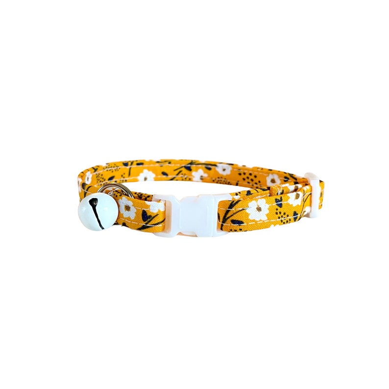 Cat Collar with Pointy Bow, Daisy Sunshine Flowers Trendy Cute Breakaway Kitten Collars with Optional Bell image 2