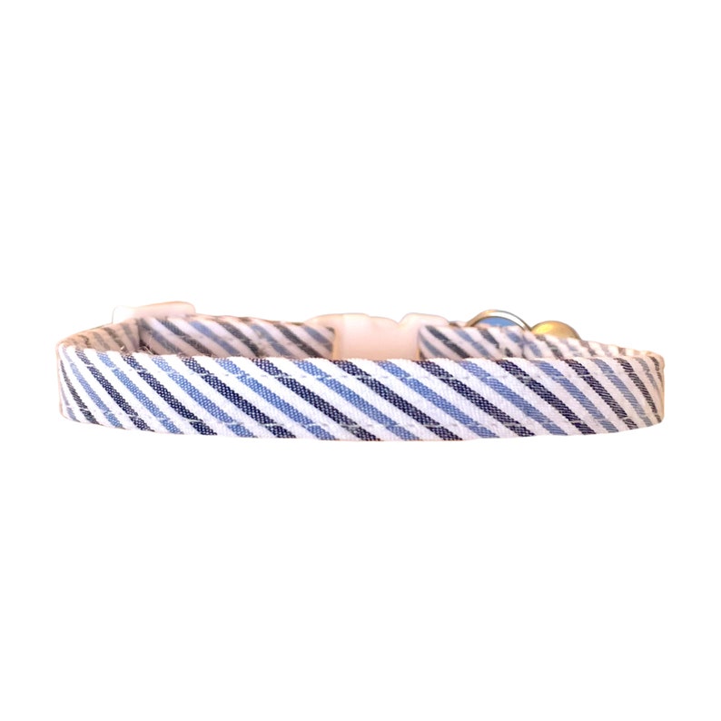 Seersucker Cat Collar Bow Tie Set, Nantucket Bias Stripe Breakaway Kitten Collar, Two Tone Navy Blue Denim White Cute Handmade Soft image 5