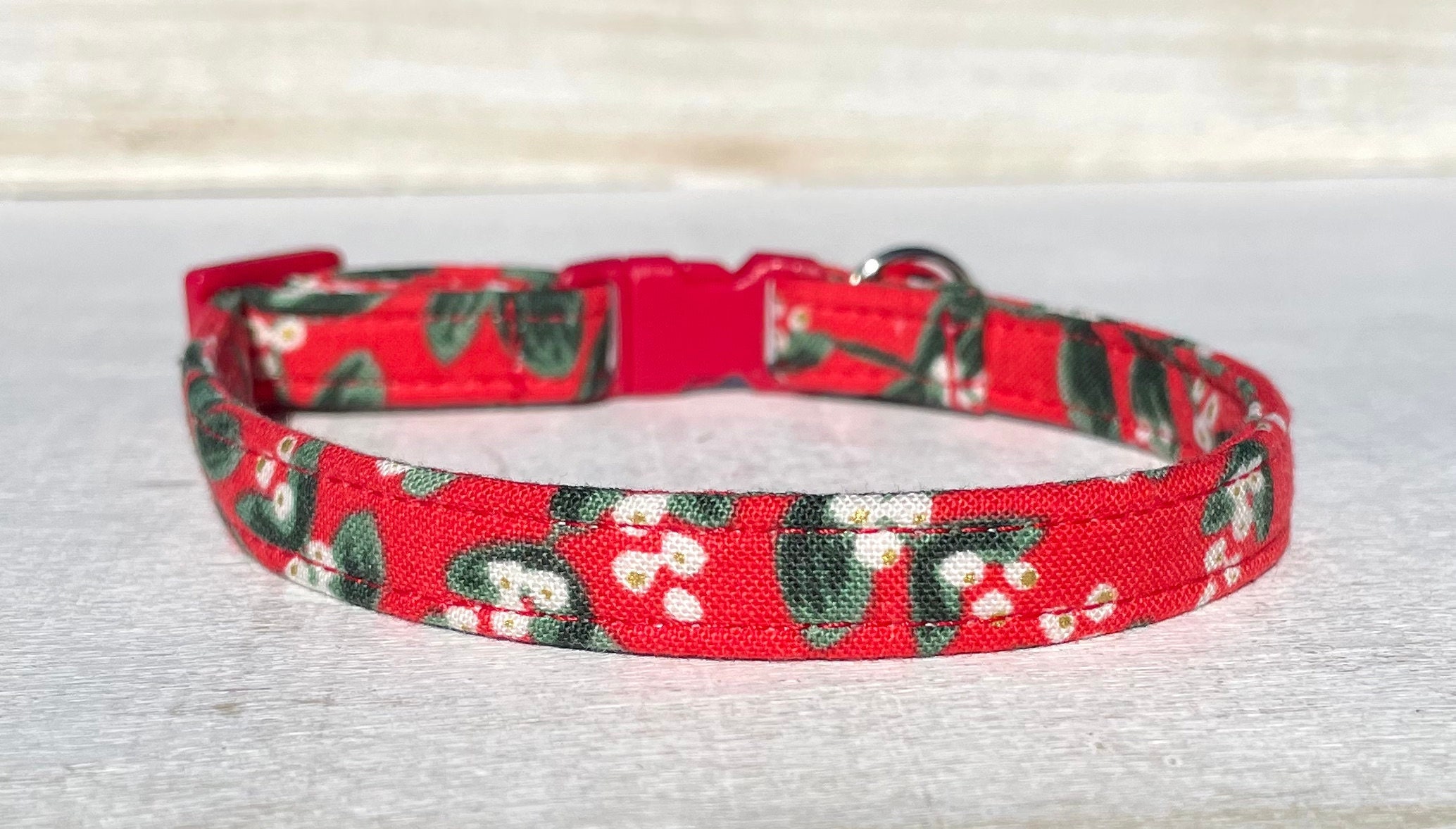 Lux-inspired Waterproof Cat Collar Brown Floral. PU Fashion 