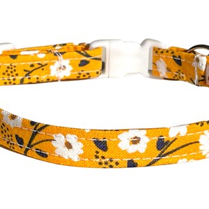 Cat Collar with Pointy Bow, Daisy Sunshine Flowers Trendy Cute Breakaway Kitten Collars with Optional Bell image 3