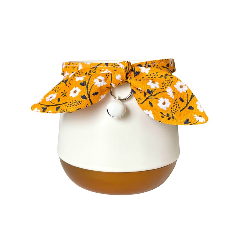 Cat Collar with Pointy Bow, Daisy Sunshine Flowers Trendy Cute Breakaway Kitten Collars with Optional Bell image 1