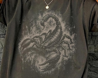 Vintage Scorpion Shirt Washed Out Graphic Tee Vintage Y2K Scorpion Art Washed Out Grunge Gothic Style Retro Distressed COMFORT COLORS Tee