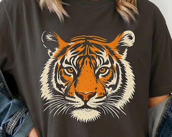 Vintage Tiger Tee Retro Tiger Download 90s Animal Graphic Wild Cat Jungle Safari Tiger Lover Gift Trendy Retro Digital Download Hi-Res PNG