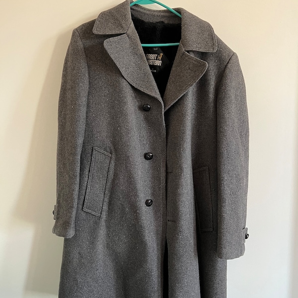 Vintage 70’s Great Western peacoat with faux fur lining. Mens XL