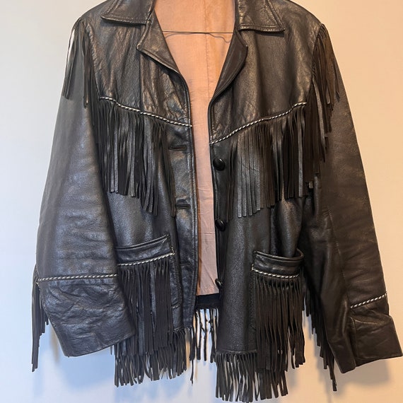 Vintage 70 woman’s leather fringe jacket