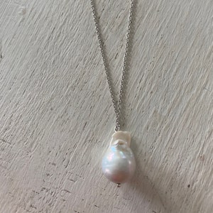 Fresh Water Pearl Pendent Necklace