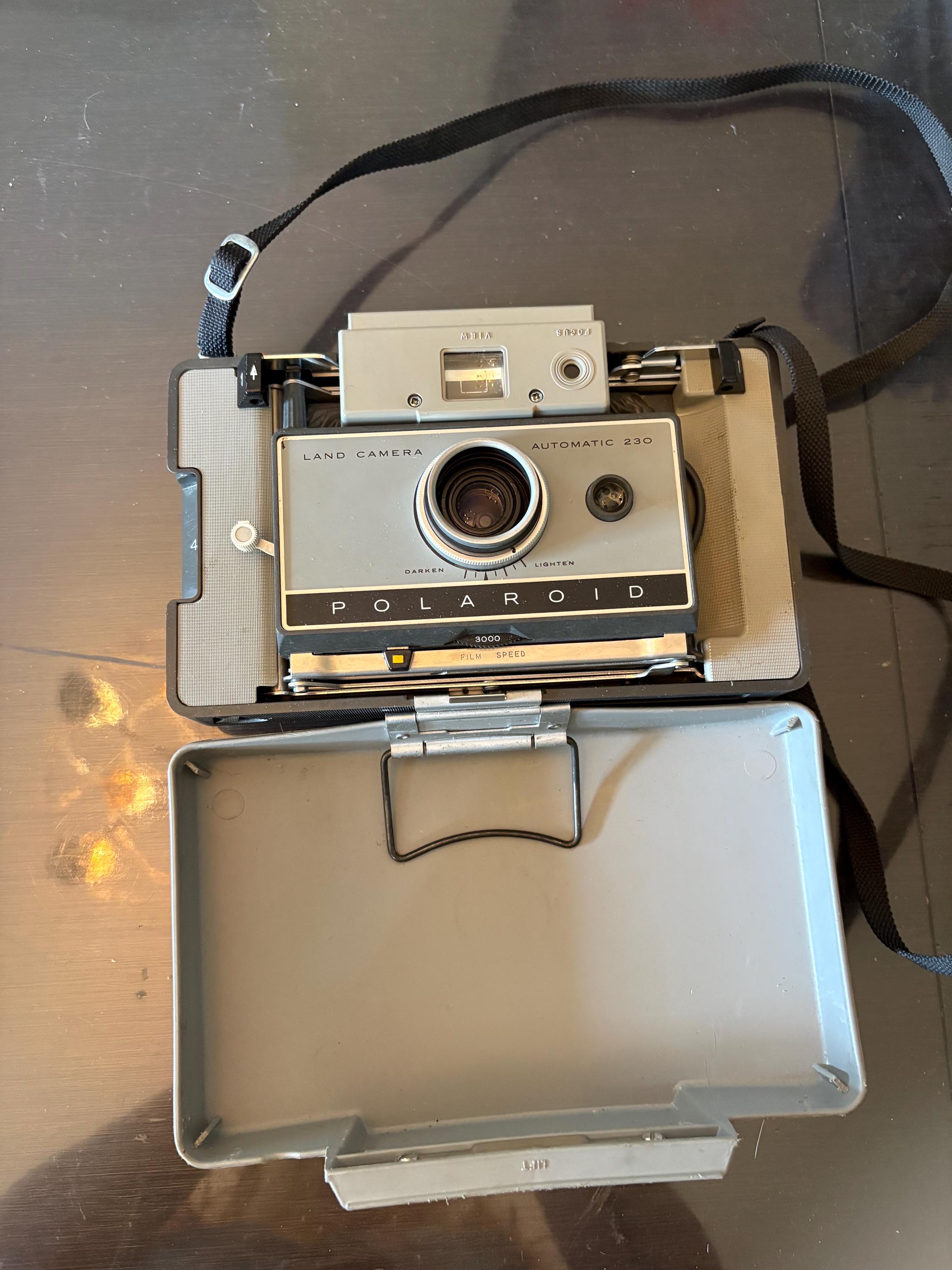 Polaroid 230 Automatic Vintage - Etsy