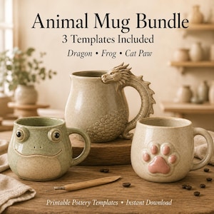 Può includere: Set di tazze animali 3 modelli inclusi Drago Rana Zampa di gatto. Tre tazze in ceramica con manico a forma di drago, viso di rana e design con zampa di gatto. Il testo recita Animal Mug Bundle 3 Templates Included Dragon Frog Cat Paw Printable Pottery.