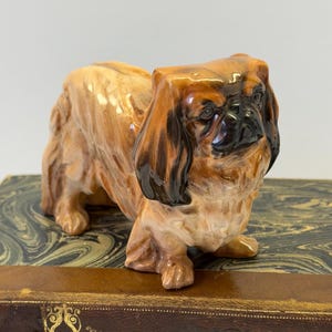 Royal Doulton Pekinese Dog Figurine HN1012 | Hand Painted Bone China Spaniel Decor