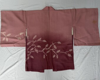 Chaqueta Haori japonesa vintage - Crepé de seda color malva a burdeos con ramitas botánicas Kanoko Shibori - Degradado Ombré Bokashi
