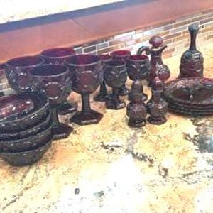 Vintage Avon 1876 Cape Cod Rubinröda Glasskålar
