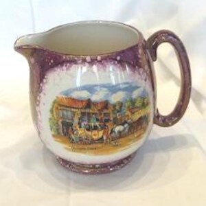 Gray's Pottery Dickens Days-melkkan