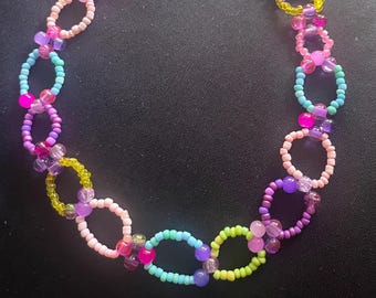 Collana girocollo con perline ovali multicolore