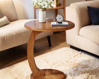 Mesa auxiliar redonda con forma de C para sofá