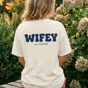 Camisa de pareja personalizada, camiseta de esposa y esposo, camiseta de pareja a juego, Geschenk für Paare, Hochzeit, Valentinstag, JGA, Braut, est. imagen 7