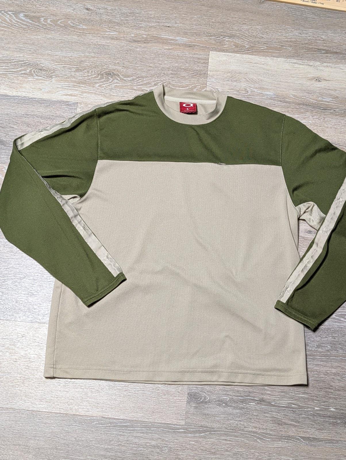 Oakley software t shirt - Etsy 日本