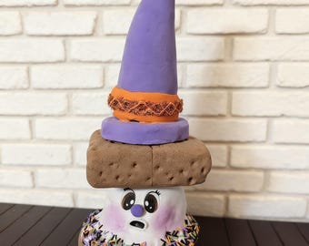 Decoración de Halloween con fantasmas y malvaviscos / Centro de mesa artesanal con dulces espeluznantes y sombrero de bruja