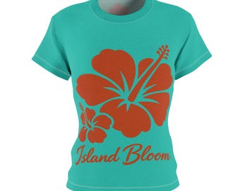 Camiseta Aloha con estampado integral de hibiscos, camiseta floral tropical para vacaciones de verano.