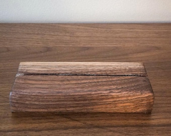 Soporte para fotos de madera de nogal – Soporte minimalista de madera para tarjetas y fotos – Decoración rústica de escritorio hecha a mano