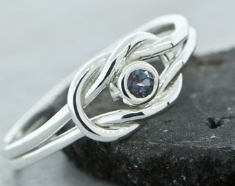 Alexandrite Ring, June Birthstone Ring, Infinity Knot Ring, June Gemstone Jewelry, Birthstone Jewelry, Gemstone Promise Ring for Her