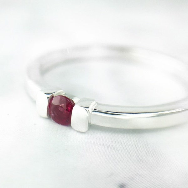 Ruby Ring, Ruby Solitaire Ring, Birthstone Ring, Genuine Ruby Jewelry, Red Gemstone, July Birthstone Ring, July Gemstone,