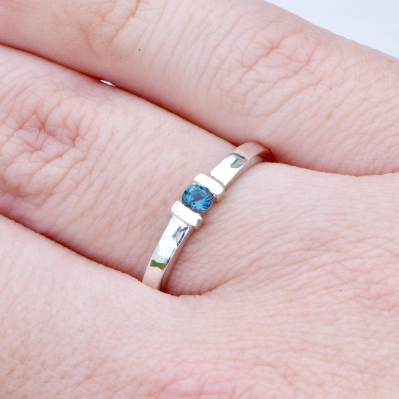 December Birthstone Ring made of Sterling Silver and Blue Topaz image 3