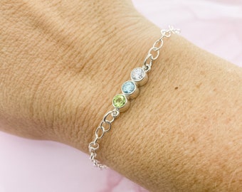 Sterling Silver Birthstone Bracelet for Mom, Family Bracelet with Birthstones, Family Jewelry, Custom Gift For Mom, Mother Jewelry