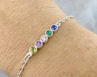 Personalized Mothers Bracelet, Five Stone Family Bracelet, Family Jewelry for Mothers Day, Birthstone Bracelet for Mom, Gift For Grandma