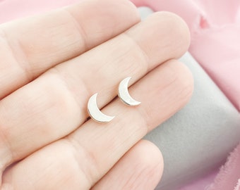 Sterling Silver Tiny Crescent Moon Stud Earrings, Silver Dainty Stud Earring for Her, Moon Shape Jewelry, Celestial Studs