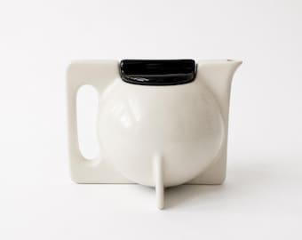 Postmodern Sculptural Teapot Black White – Bauhaus Inspired Geometric Coffee Pot – 80s 90s Modernist Statement Piece