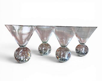 Vintage handblåsta bubbelglas Martiniglas, set om 4 | Skulpturala glas | Cocktailglas i konstglas