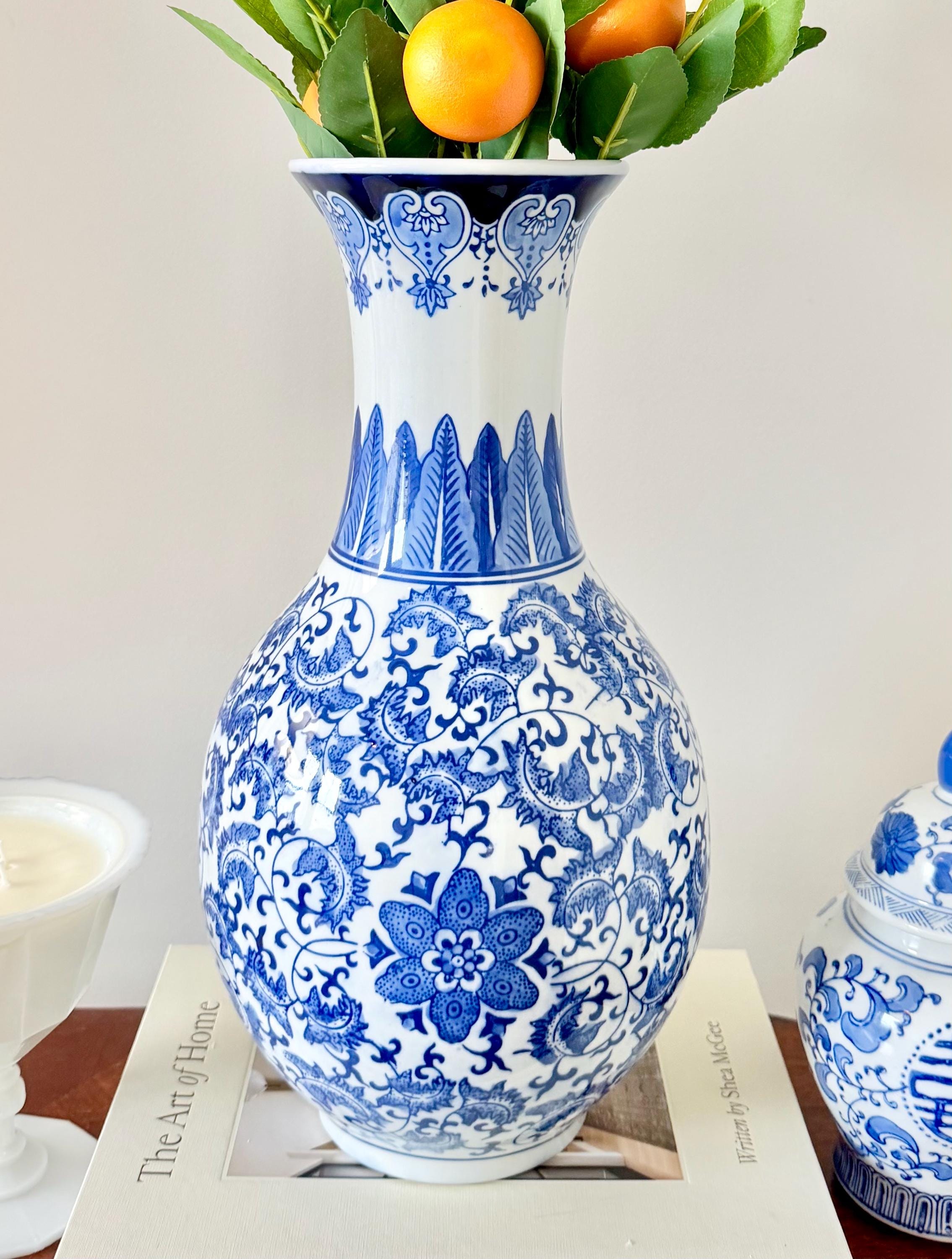 Large Vintage Blue & White Chinoiserie Vase | 15