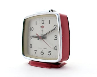 Vintage 1980s Red Polaris Alarm Clock - Made in China, Retro Mechanical Timepiece, Xmas gift ideas
