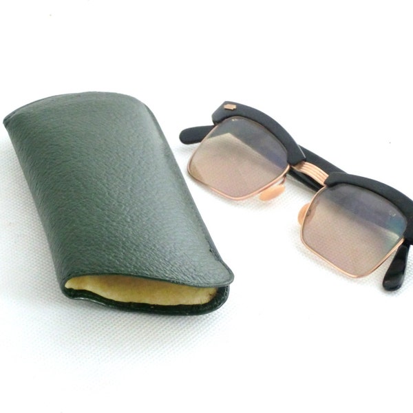 Vintage Retro 60s  Black Gold Shuron Prescription Eyeglasses with etui